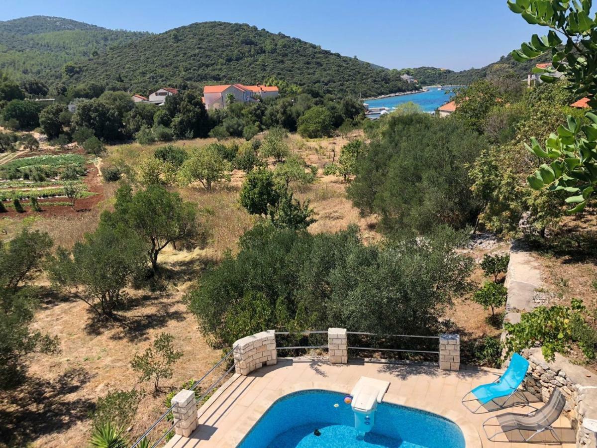 Holiday Home Villa Kastel Zrnovo Экстерьер фото